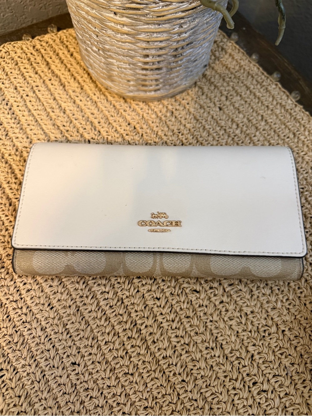 Coach NWOT Creamy White Leather Flap Wallet with Tan Signature Canvas Never Used